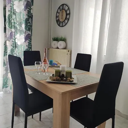 Travellers House * וולוס